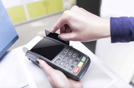 为何秒到额度减少？开店宝POS机刷卡不及时到账？